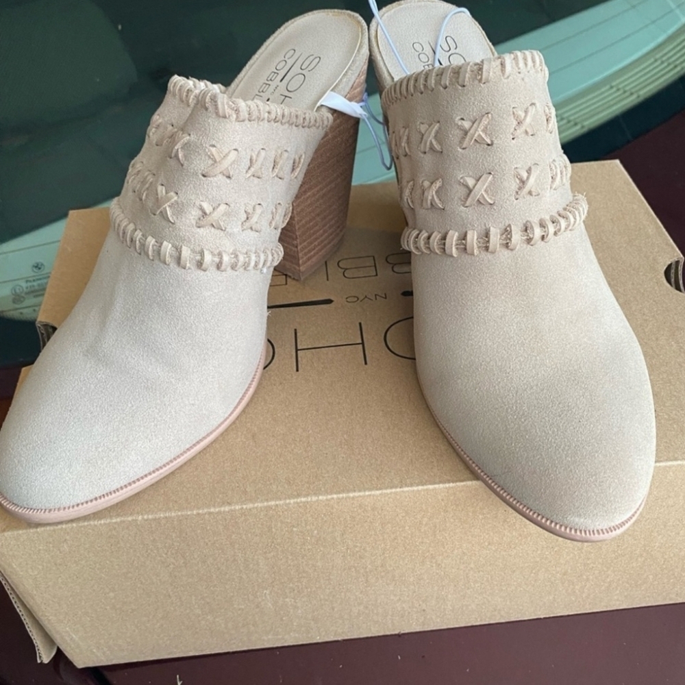 SOHO COBBLER Suede Bone Closed Toe Mule Heels Stitching Chunky Women's Size 8 - Picture 2 of 3